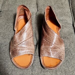Free People Leather Flats size 35